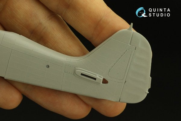 Quinta Studio QRV-017 Single riveting rows (rivet size 0.20 mm, gap 0.8 mm, suits 1/32 scale), White color, total length 5,8 m/19 ft
