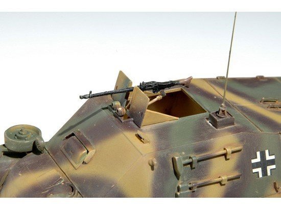 Trumpeter 00355 German 38(H) the artillery observation vehicle (1:35)