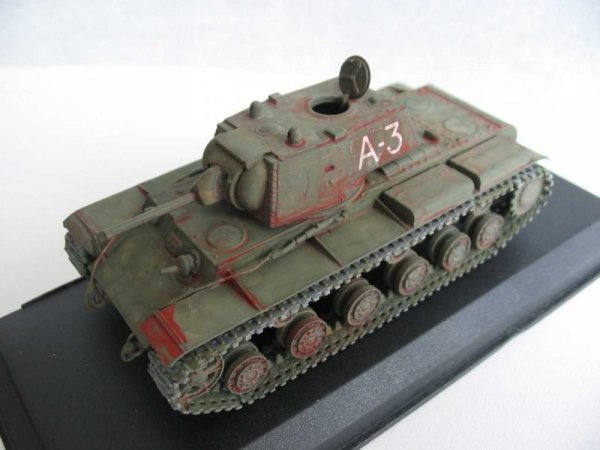 PST 72012 KV-1 Heavy Tank 1/72
