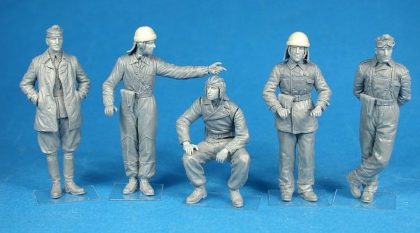 MiniArt 35157 HUNGARIAN TANK CREW 1:35