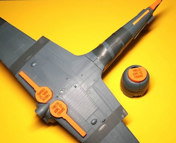 Omask 748116 A6M5 Zero Model 52 wheel bay foam plugs (for Eduard) 1/48