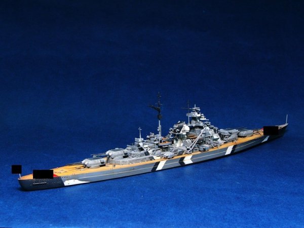 Trumpeter 05711 Germany Bismarck Battleship 1941 1/700