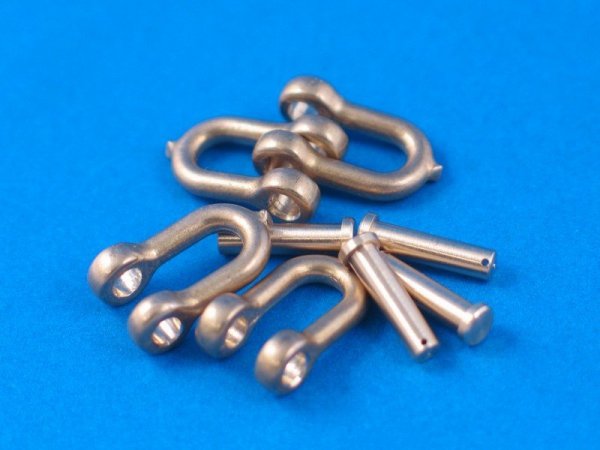 Aber 16021 Pz.Kpfw.V Panther Early model - Shackles (1:16)