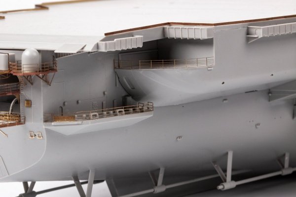 Eduard 53283 USS Constellation CV-64 part 3 - railings &amp; safety nets TRUMPETER 1/350