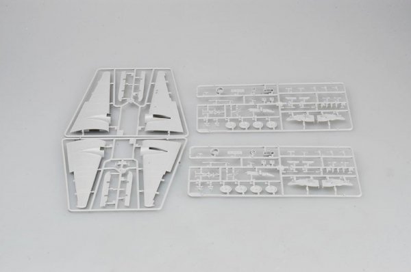 Trumpeter 01633 Vickers Wellington GR.MK XIV (1:72)