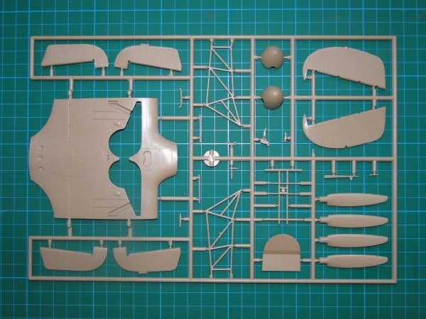Fly 32017 Hawker Hurricane Mk.I Trop 1/32