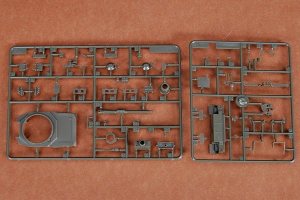 Trumpeter 07219 JAPAN TYPE90 TANK (1:72)