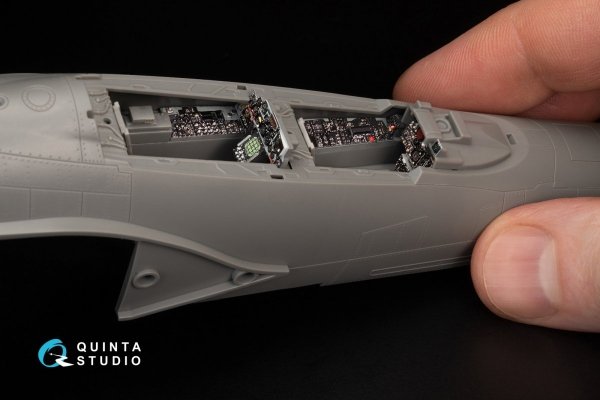 Quinta Studio QDS-48370 F-4E late without DMAS 3D-Printed &amp; coloured Interior on decal paper (Meng) (Small version) 1/48