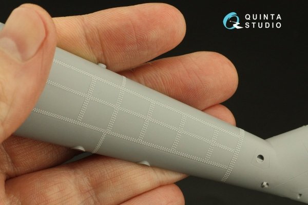 Quinta Studio QRV-034 Triple riveting rows (rivet size 0.25 mm, gap 1.0 mm, suits 1/24 scale), White color, total length 3.2 m/10.5 ft
