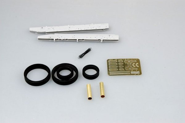 Trumpeter 02313 German 17cm Kanone 18 Heavy Gun (1:35)