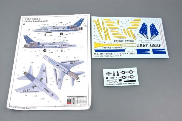 Trumpeter 01649 F-100D Super Sabre (1:72)