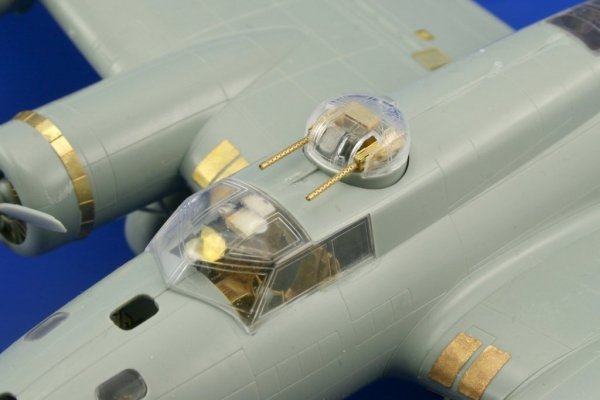 Eduard 72468 B-17E/ F exterior 1/72 ACADEMY MINICRAFT