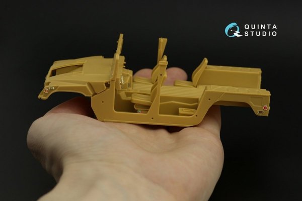 Quinta Studio QD35043 HUMVEE Family 3D-Printed &amp; coloured Interior on decal paper ( Bronco ) 1/35