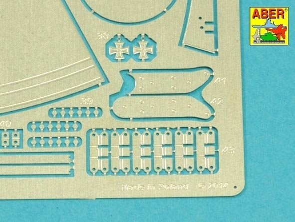 Aber 16140 Tiger I,E Tunezyjski z 501 Abt.- Turret pod / Zasobnik wieżowy 1/16