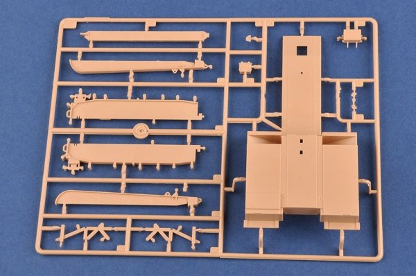 Hobby Boss 85517 Russian BAZ-64022 with 5P85TE2 TEL S-400 (1:35)