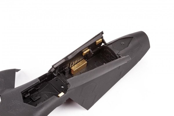 Eduard 321001 F-35C TRUMPETER 1/32