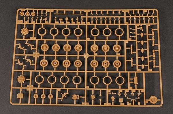 I Love Kit 63547 M53 155mm Self-Propelled Howitzer 1/35