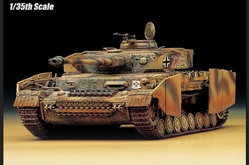Academy 13233 Panzerkampfwagen IV H4 (1:35)
