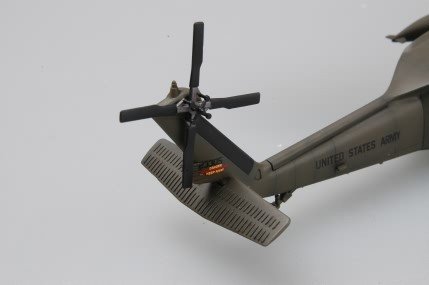 Hobby Boss 87216 UH-60A Blackhawk (1:72)