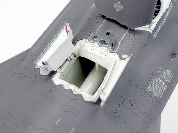 Tamiya 61125 Lockheed Martin F-35B Lightning II 1/48