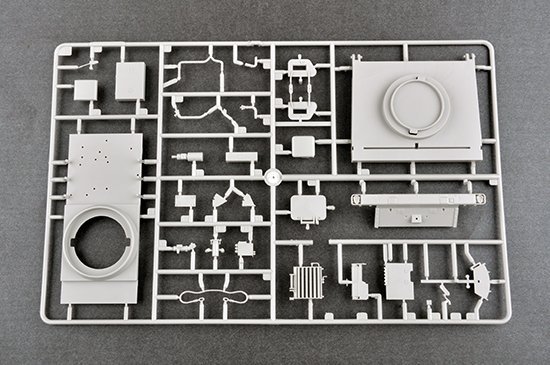 Trumpeter 01063 M4 Command and Control Vehicle (C2V) 1/35