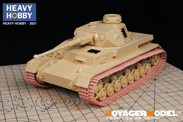 Heavy Hobby PT35012 WWII German Pz.III/IV Winterketten Tracks Pattern B 1/35