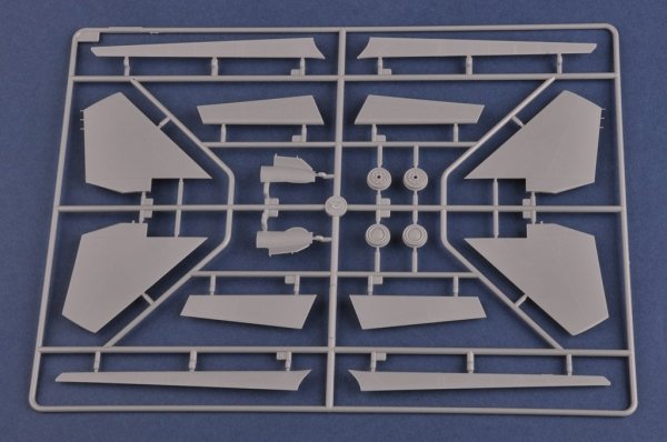 Hobby Boss 81713 Su-27UB Flanker C 1/48