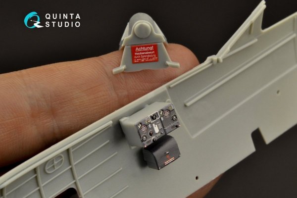 Quinta Studio QD32128 Ta 152H 3D-Printed &amp; coloured Interior on decal paper (Zoukei-Mura) 1/32