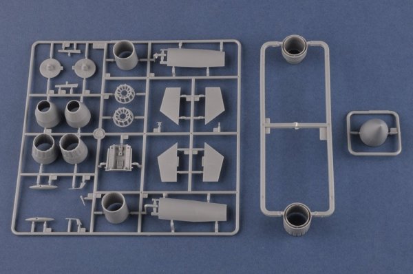 Hobby Boss 81748 PLA J-16 1:48