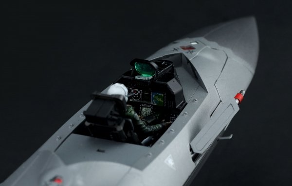 Meng LS-002S Chinese J-20 Mighty Dragon Beast Mode 1/48