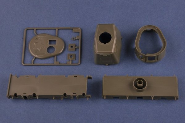 Hobby Boss 85516 Soviet MBV-2 (Late KT-28 Gun) 1:35