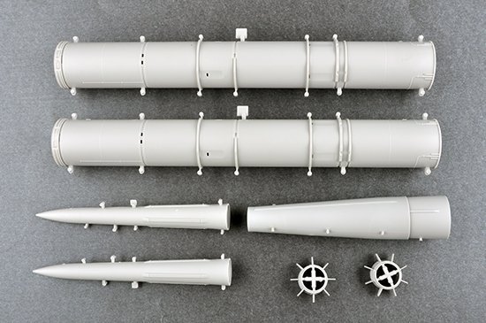 Trumpeter 09518 Russian S-300V 9A82 SAM 1/35