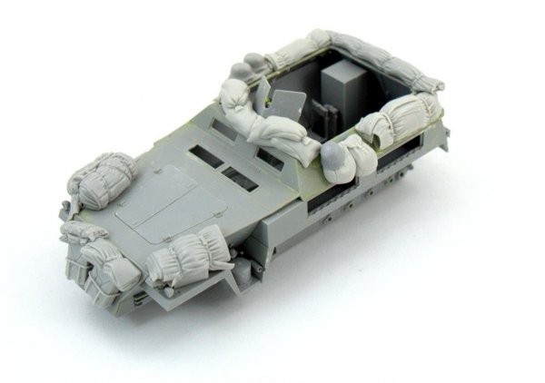 Panzer Art RE35-466 Stowage set for Sd.Kfz 250 Neu 1/35