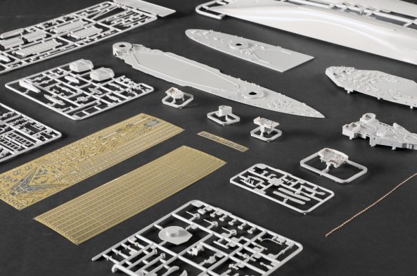 Trumpeter 05378 HMS Royal Oak 1/350