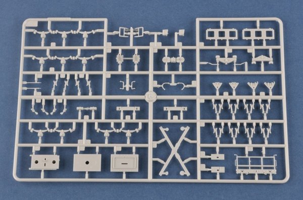 Hobby Boss 82961 German KARL-Geraet 040/041 on Railway Transport Carrier 1/72