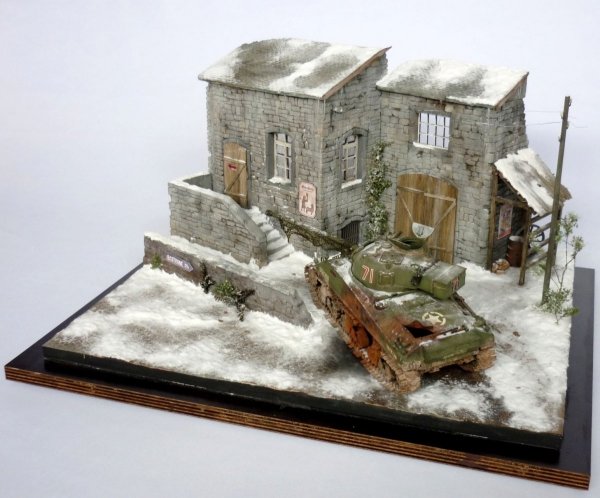 RT-Diorama 35279 Diorama Base: Ardennes Farm 1/35