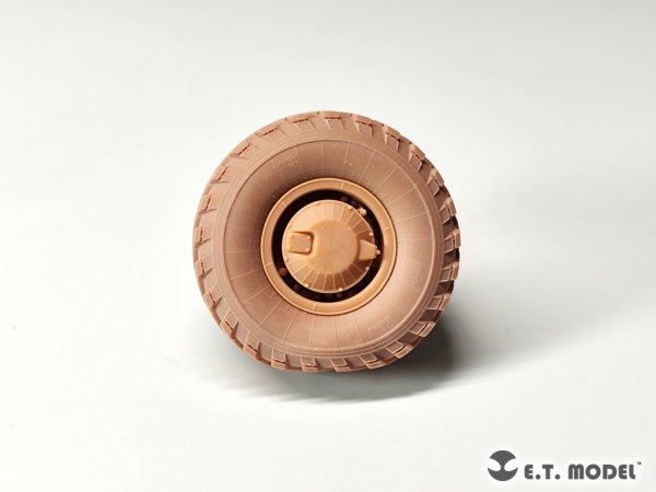 E.T. Model P35-154 Russian GAZ-233014 STS TIGER Armored High-Mobility Vehicle Sagged Wheels For Meng Kit 1/35