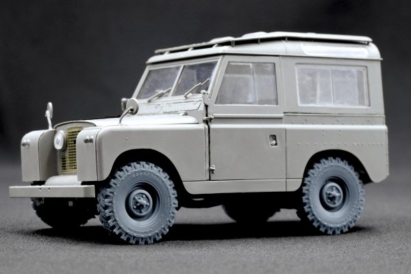 ScaleX WM 35021 L. Rover 88 7.5 big Ordinary wheel set (for AK-Interactive) 1/35