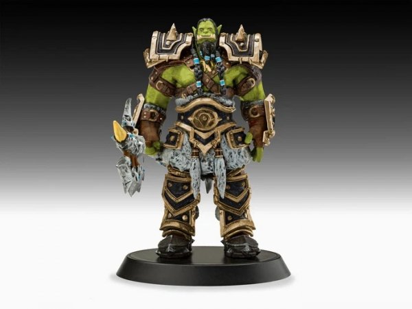 Revell 03516 Gift Set World of Warcraft Thrall (WoW) 1/16