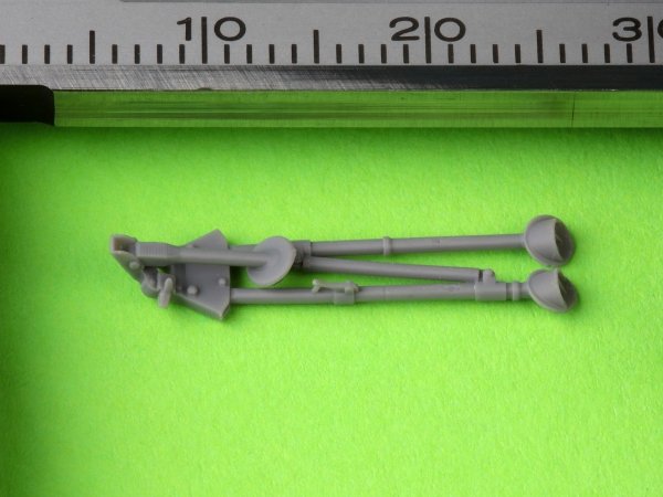 Master GM-35-089 Złożony trójnóg M2 do karabinu  Browning M1919 .30 cal (7,62mm) (1 szt.) 1/35