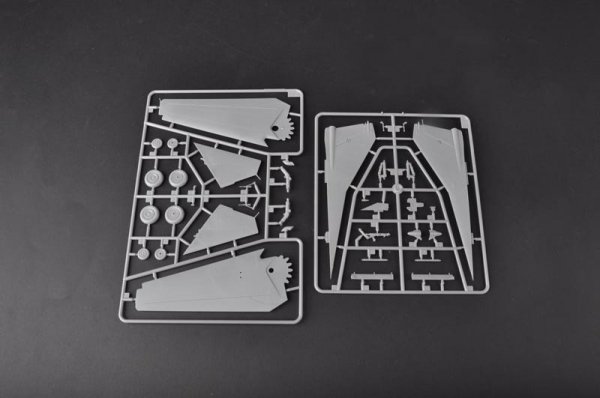 Trumpeter 02853 Russian MiG-23M Flogger-B (1:48)
