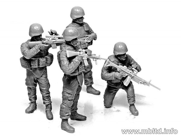 Master Box 3591 US Check Point (Iraq 2003) (1:35)