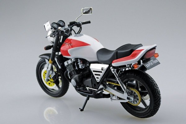 Aoshima 05514 HONDA CB400SF with CUTOM PARTS 1/12