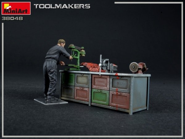 Miniart 38048 Toolmakers 1/35