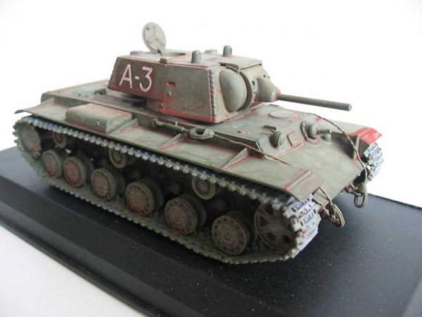 PST 72012 KV-1 Heavy Tank 1/72