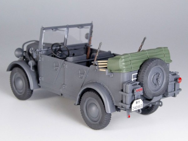 ICM DS3513 WWII Wehrmacht le.gl.Einheitz-Pkw 1/35