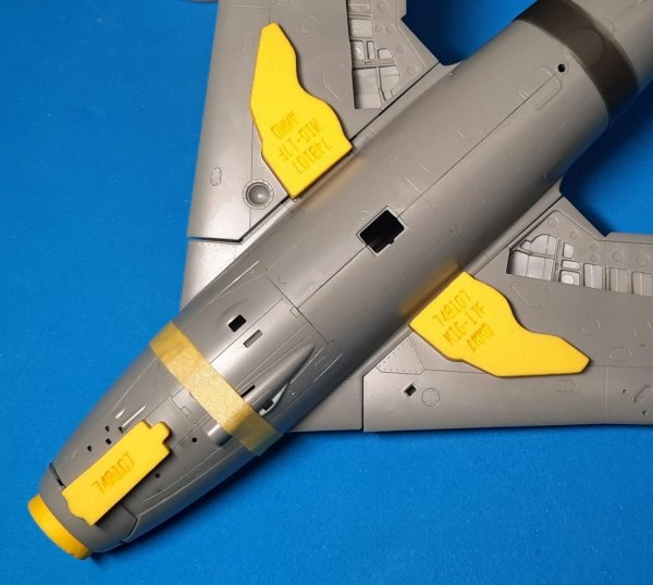Omask 748107 Mig-17F wheel bay plugs (for Ammo) 1/48