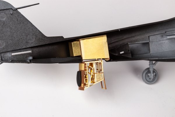 Eduard 72738 A-6E electronic equipment TRUMPETER 1/72