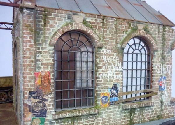 RT-Diorama 35292 Diorama-Base: &quot;Railroad Shed&quot; 1/35