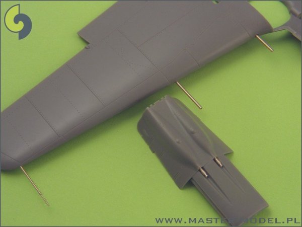 Master AM-48-019 Fw 190 A7, A8 armament set (MG 131 barrel tips, MG 151 barrels, MG 151 fairings) &amp; Pitot Tube (1:48)